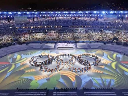 Các vũ công tạo hình năm vòng tròn- biểu tượng Olympic